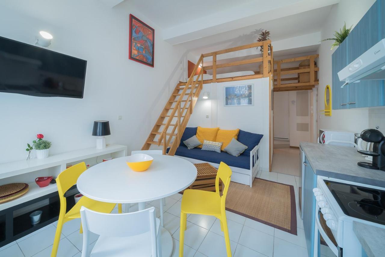 Apartment Yellow Submarine